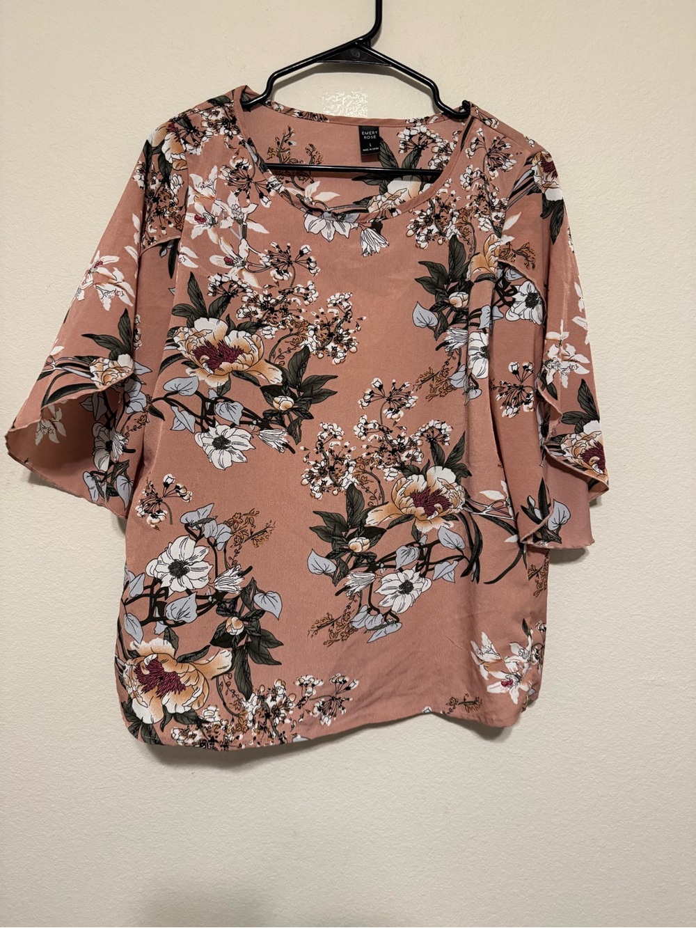 Floral Scoop Neck Tee in Dusty Rose